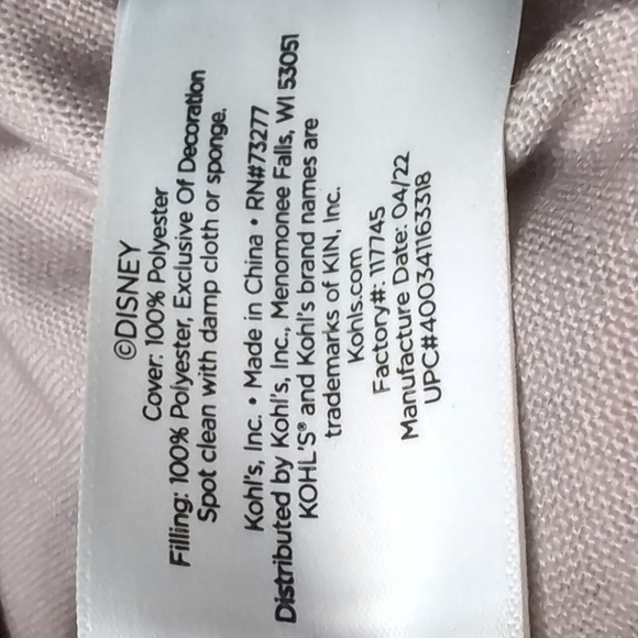 Disney St.Nicholas Minnie,Mickey Ice Skating Throw Pillow. - Picture 6 of 7